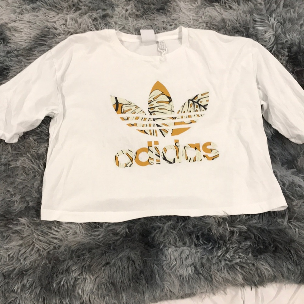 Adidas tee